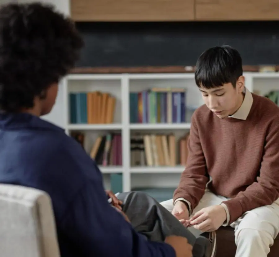 Teen participating in motivational interviewing therapy session Teen participating in motivational interviewing therapy session