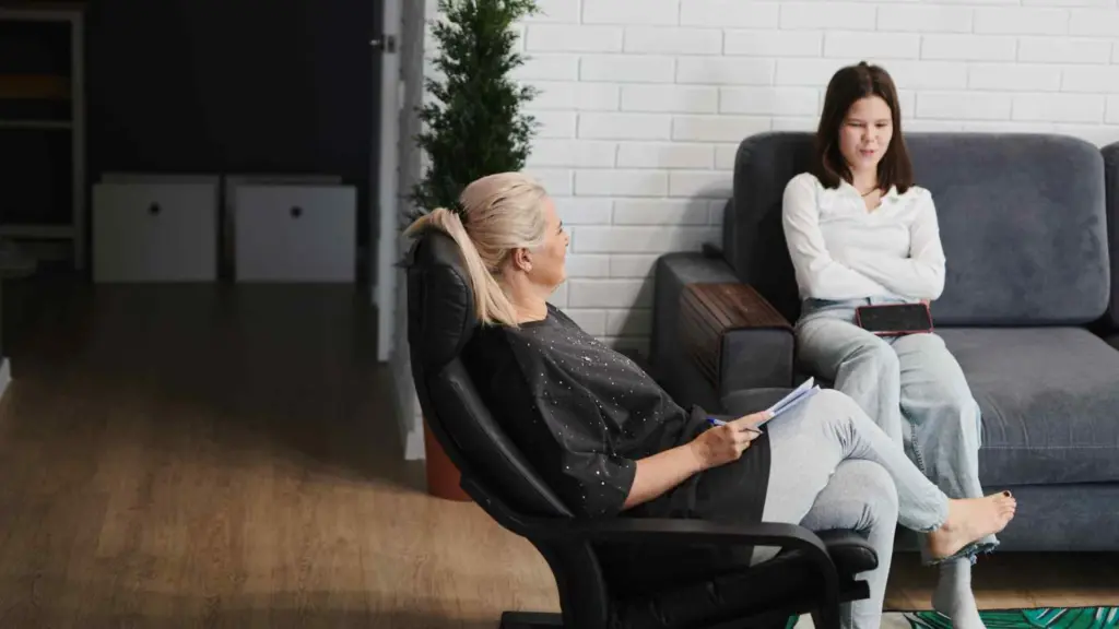 Key Features of Teen Luxury Rehab Programs