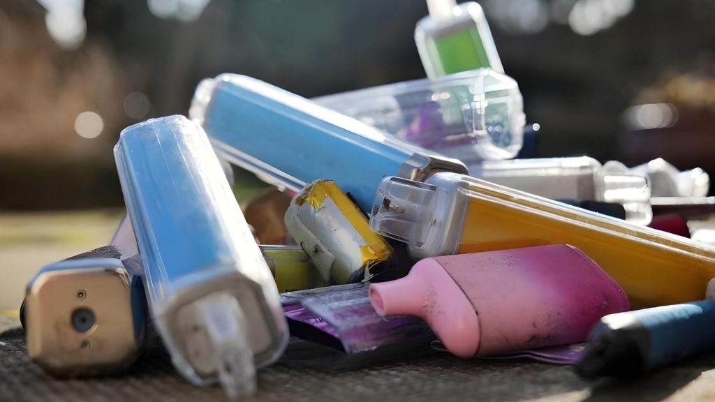 presence of e-cigarettes in youth