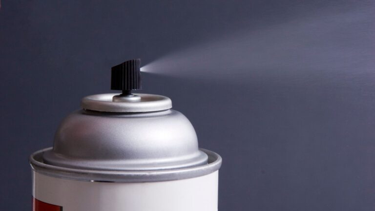 Common Inhalant Drugs Used by Teens and Their Risks - New Chapter Youth ...